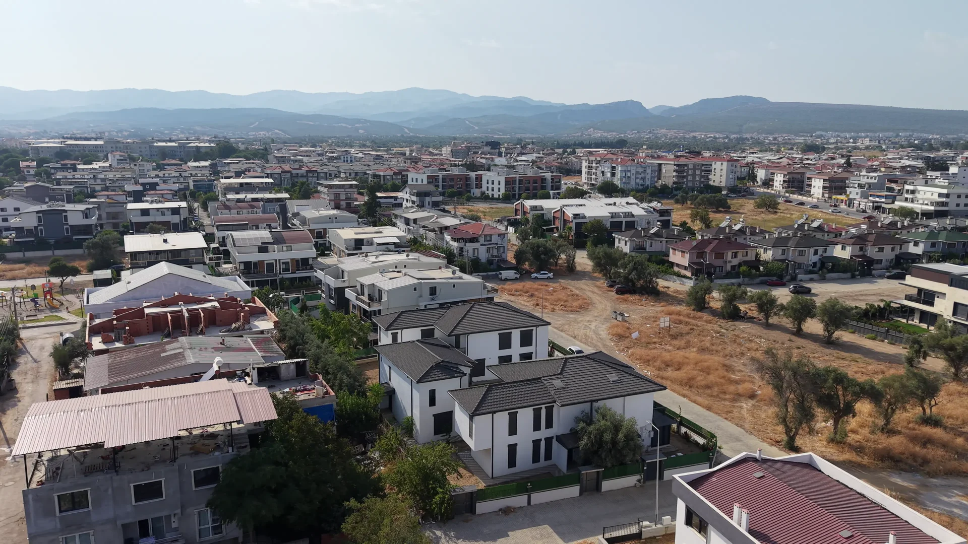 DJI_20250813172111_0035_D.MP4_20250923_120453.768